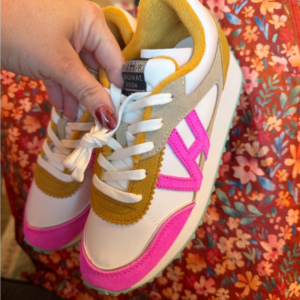 Vintage Havana Sneakers